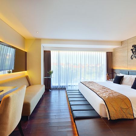 De Vins Sky Hotel Seminyak Экстерьер фото