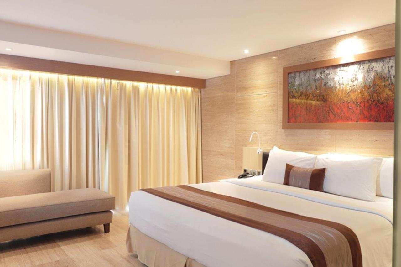 De Vins Sky Hotel Seminyak Экстерьер фото