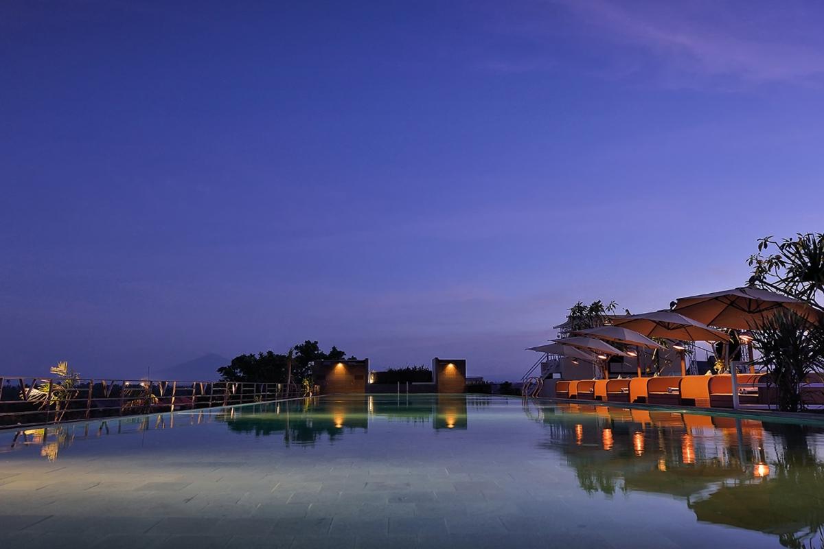 De Vins Sky Hotel Seminyak Экстерьер фото