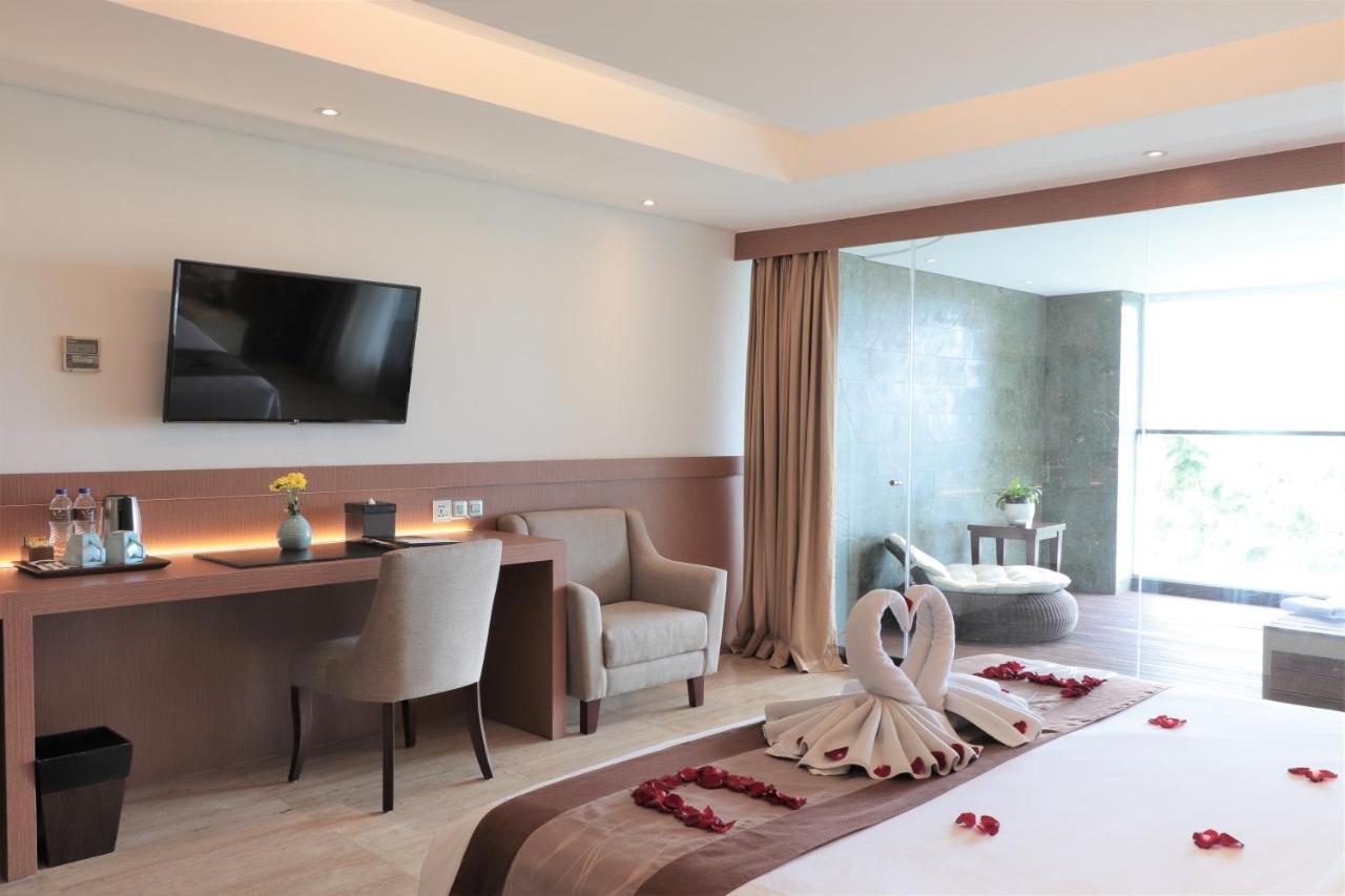 De Vins Sky Hotel Seminyak Экстерьер фото